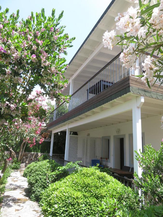 Arriba Pension & Restaurant Gümüşlük Dış mekan fotoğraf